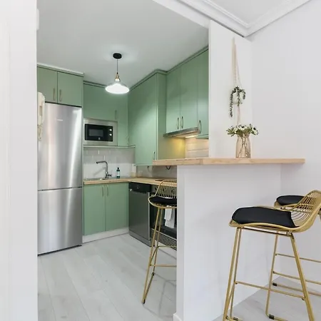 Balcon Con Encanto Con Parking By Vigo