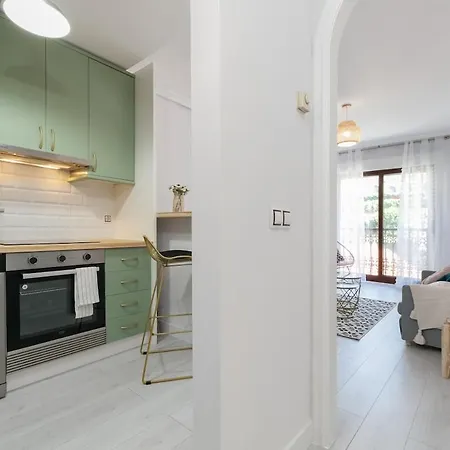 Balcon Con Encanto Con Parking By Vigo