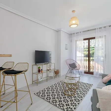 Balcon Con Encanto Con Parking By Apartment
