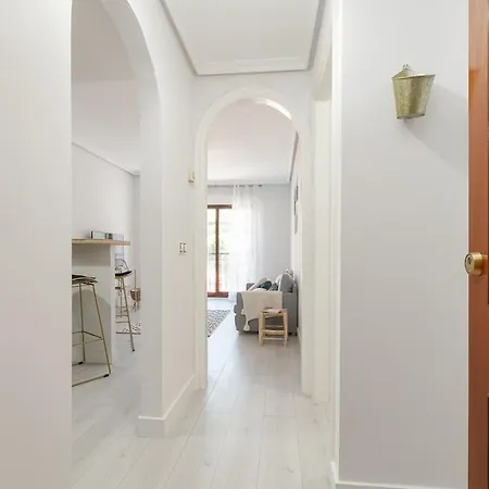 Balcon Con Encanto Con Parking By Lejlighed